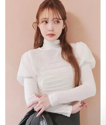 시어 개더 퍼프 상의 & 하이넥 티셔츠 세트