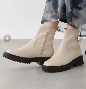 LEPSIM 스트레치 통굽 부츠 베이지