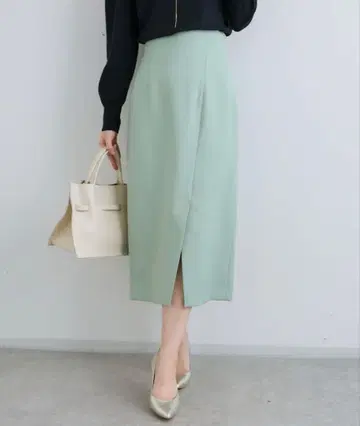 [ 새상품급 ] 카르제 내로우 스커트 피스타치오 36 라 부티크 봉봉