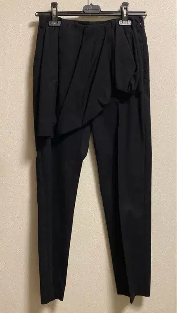 DRIES VAN NOTEN 2020SS 블랙 드레이프 팬츠 34