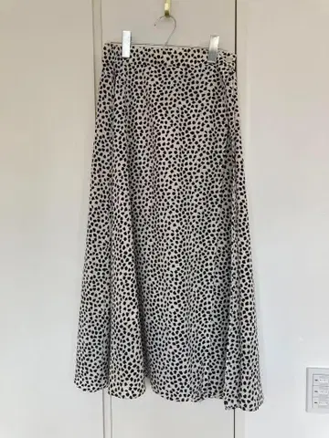 [ 새상품급 ] SHIPS 레오파드 무늬 도트 무늬 플레어 롱 스커트