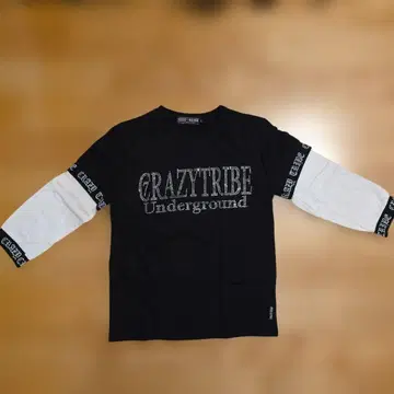 [가격 인하 중] CRAZY TRIBE 긴팔 티셔츠 M 사이즈 컬러 블랙