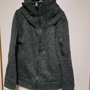 그레이 풀 지퍼 자켓 후드 부착