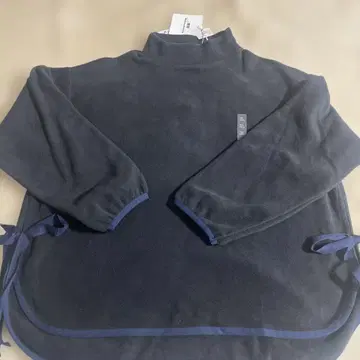 플리스 오버사이즈 모크넥 풀오버 (유니클로)