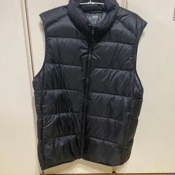 유니클로 울트라 라이트 다운 베스트