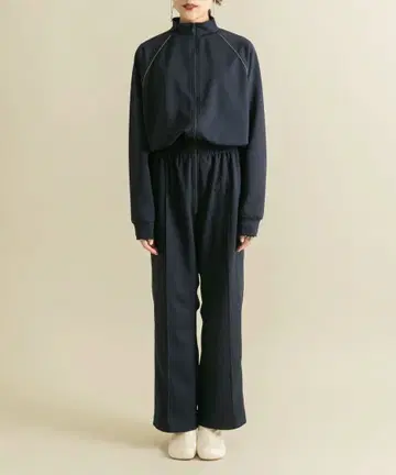 K B F 트랙 점프수트