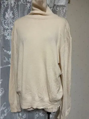 Letroyes 터틀넥 니트 긴팔