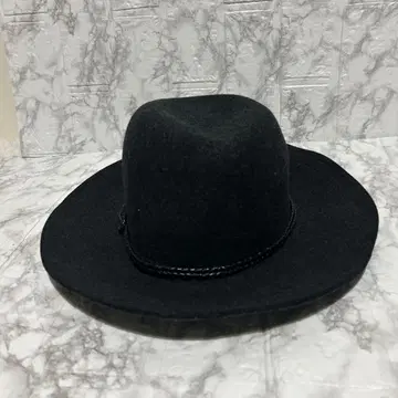 미사용품 헬렌 카민스키 울 햇