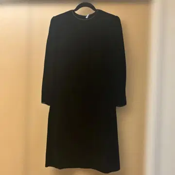 [ 새상품급 ] NINA RICCI 블랙 긴팔 벨벳 원피스 13호