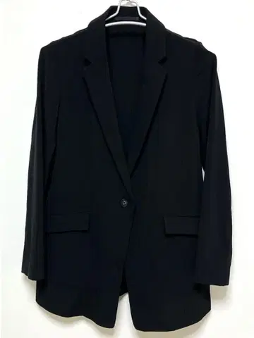 110 [새상품급] 유니클로 드레이프 롱 자켓 블랙 S