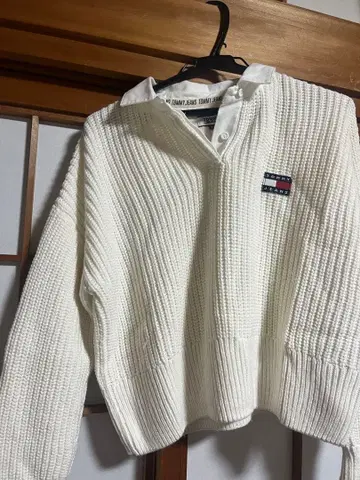 타미힐피거 화이트 니트