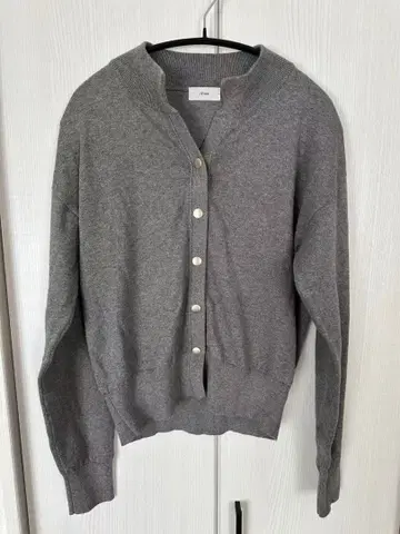 이에나 골드 버튼 베이직 가디건