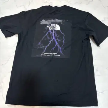 THE NORTH FACE 번개 그래픽 티셔츠