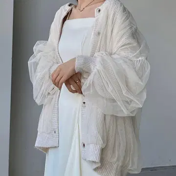 Louere 볼륨 튤 니트 가디건