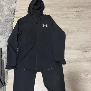 언더 아머 상하의 셋업