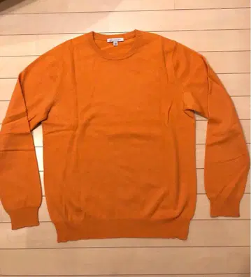 유니클로 캐시미어 100% 크루넥 스웨터 니트 오렌지 M 새상품급 중고