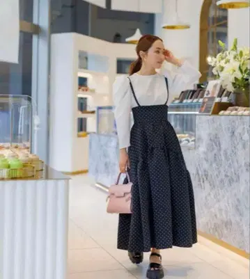 Bluelea 블루레아 도트 자카드 서스펜더 스커트