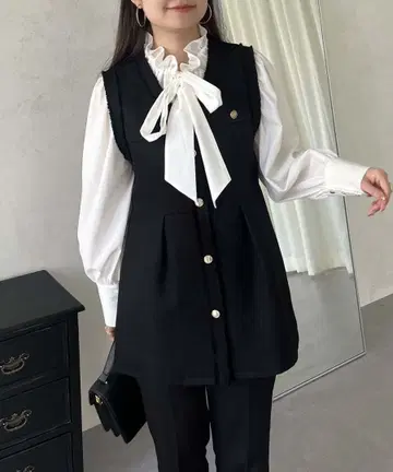 prose verse 골드 버튼 트위드 페플럼 베스트 M 사이즈