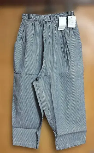 이스타이레 ista-ire 라이트 온스 히코리 ista 팬츠