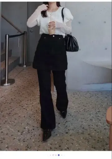 카프리슈레마쥬 미니 퍼 튤 상의 화이트