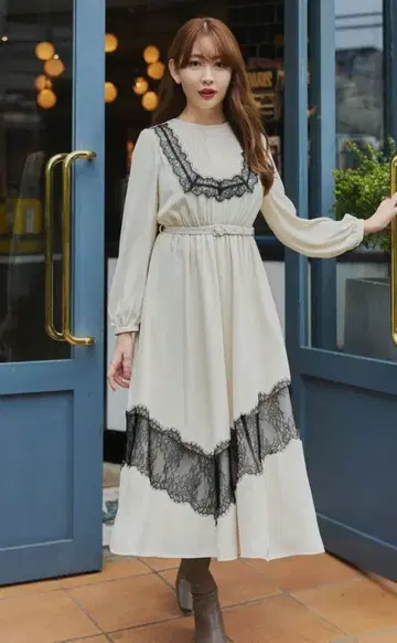 herlipto Rosaline Lace Trimmed Dress S