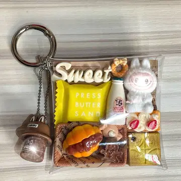 가챠 파우치 화이트 브라운 몬스터 프레스 버터 샌드 카페