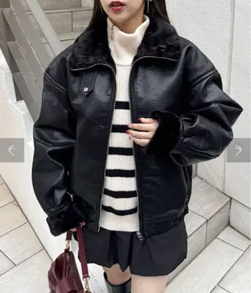 Chico 퍼 옷깃 봄버 가죽 자켓