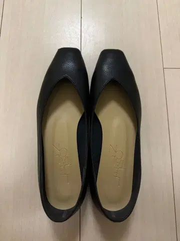 르 타롱 23.5 스퀘어 V컷 플랫 박스 있음