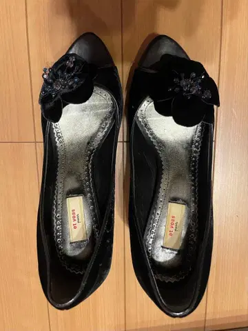 et vous 벨로아 펌프스 꽃 모티브