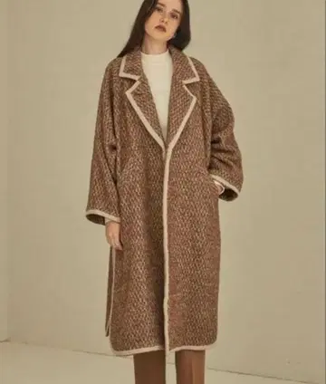 베이지 코트 public tokyo