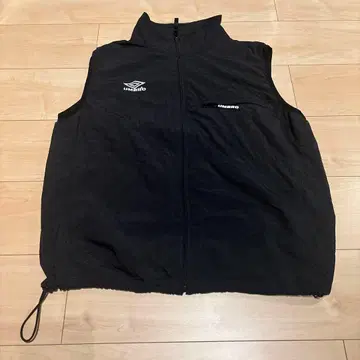 UMBRO 블랙 나일론 자켓 베스트