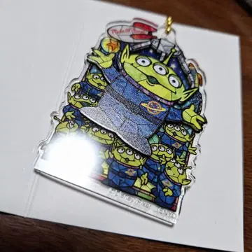 Disney THE MARKET 이층 아크릴 키링 리틀 그린맨