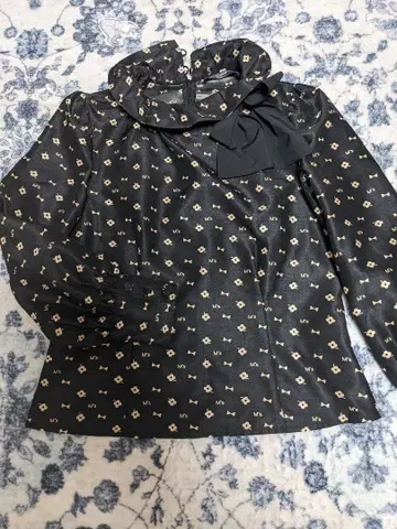 2024/엠즈 그레이시 블라우스 40