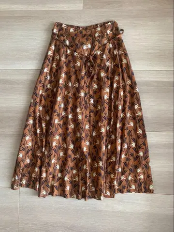 뷰티유스 유나이티드 애로우즈 플레어 스커트 S 사이즈 새상품급