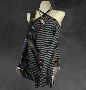 보더 십자가 오프숄 헤이세이 갸루 y2k 페어리 그런지