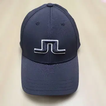 블랙 캡 로고 자수