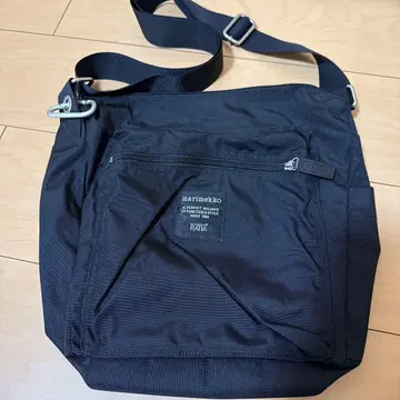 marimekko 블랙 숄더백