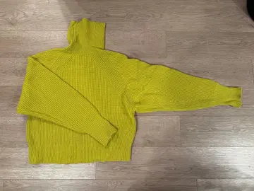 라임 그린 하이넥 스웨터 S