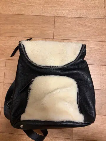 가죽 퍼 백팩
