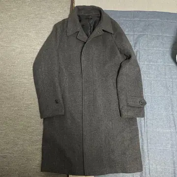 유니클로 다크 그레이 체스터 코트