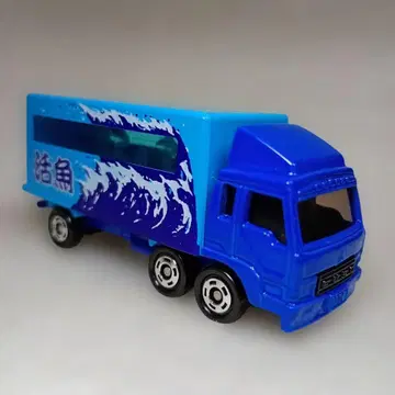 토미카 활어 운반 트럭 미니카