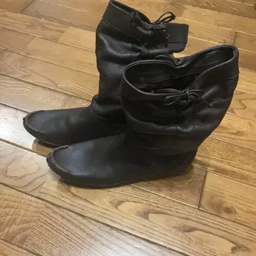 천연 가죽 부츠 브라운