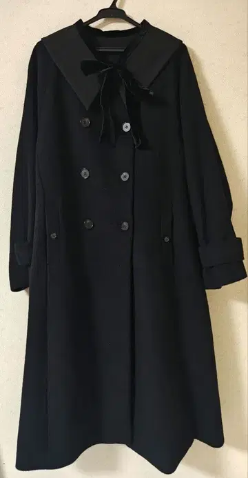 후리후 탈부착 백 플리츠 코트