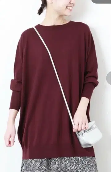 JOURNALSTANDARD 저널 스탠다드 크루넥 니트 크림슨