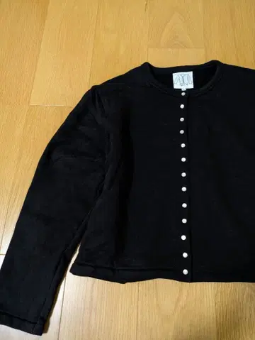 에네스베 프레션 가디건 속기모 스냅 버튼 사이즈 3 새상품급