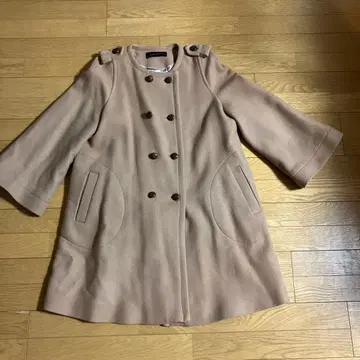 ZARA 호두 단추 베이지 코트