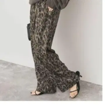 레오파드 프린트 이지 팬츠 사이즈 36