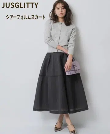 [ 미사용 새상품 택 포함 ] 저스길리티 시어 형태 플레어 스커트