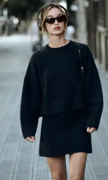 택 포함 새상품 ZARA 자라 베이직 플레인 스웨터 네이비