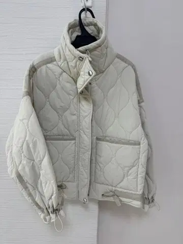 아이보리 퀼팅 다운 자켓 얇은 소재